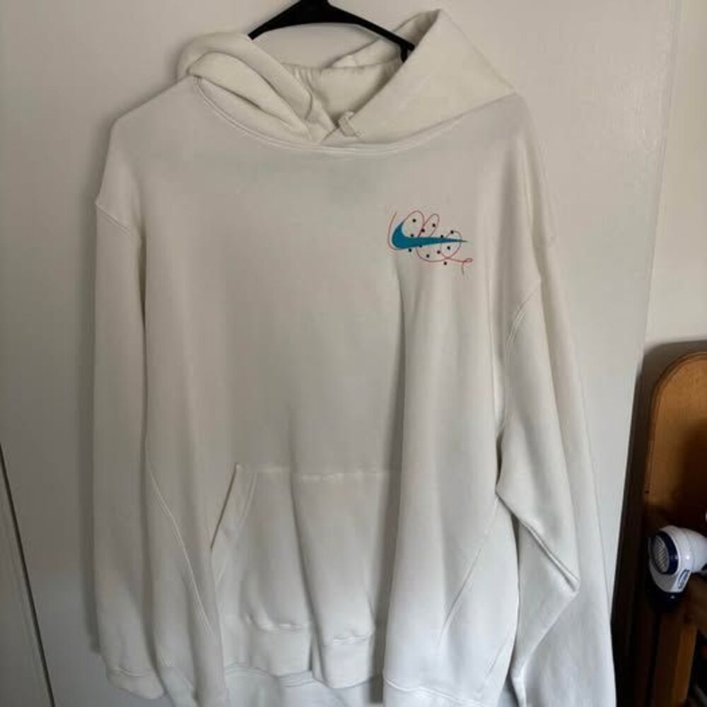 Nike Graphic Hoodie